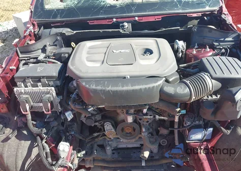 2019 Jeep Grand Cherokee Altitude 4X4 z USA, uszkodzony, nr VIN 1C4RJFAGXKC567000